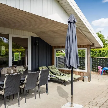 Irlin - 850m From The Sea By Interhome Feriehus